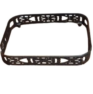 Cast iron‎ casserole dish holder